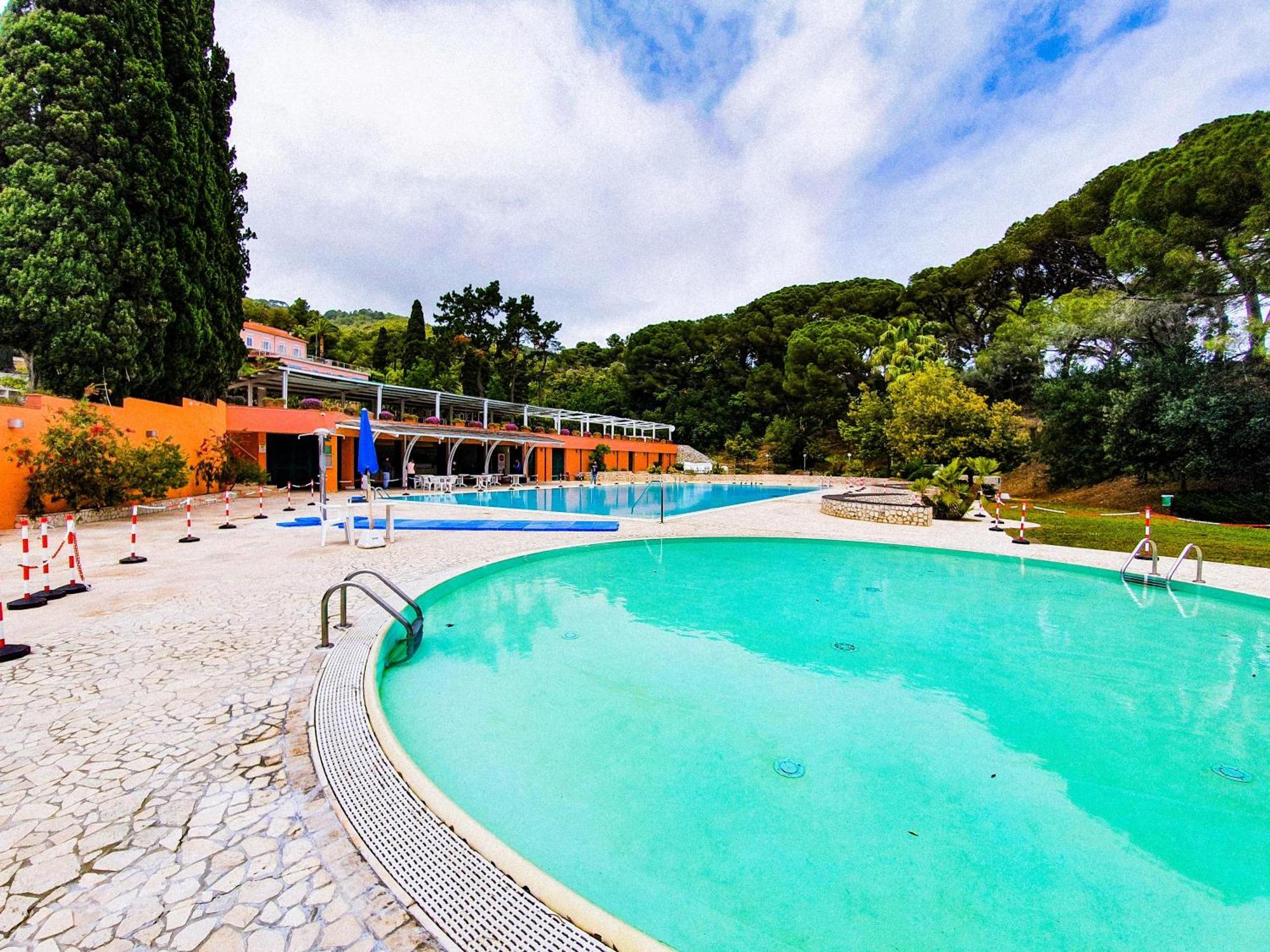 Appartamento Capo D Arco Il Pino Rio Marina Buitenkant foto
